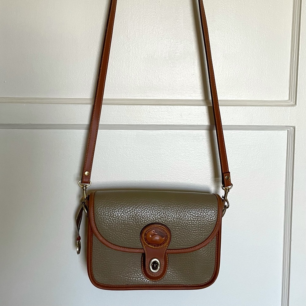 Vintage taupe leather dooney and Burke purse